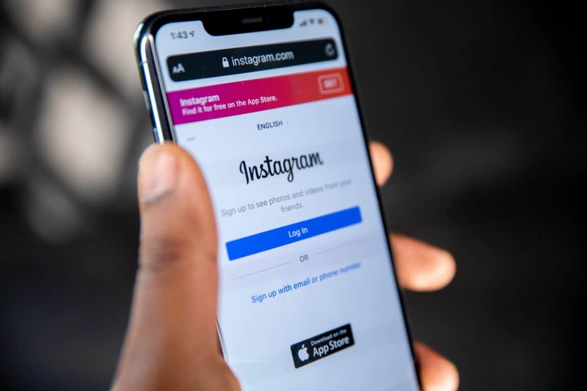How to Fix Can't Sign In or Log In to Instagram? - Pletaura