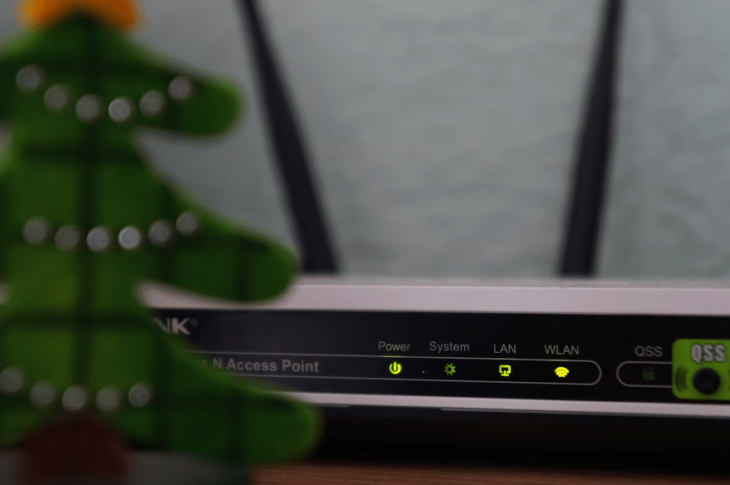 reposition your Internet router to fix the YouTube "No Internet Connection" or "You're Offline"network  error