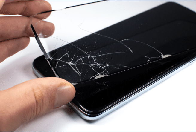 Remove the case and screen protector from your iPhone to fix iPhone scrolling on Its own